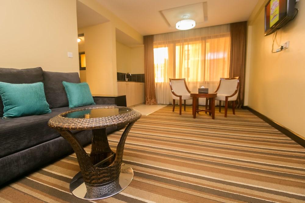 เดอะ แคลเรียน โฮเต็ล Hotel ไนโรบี ภายนอก รูปภาพ